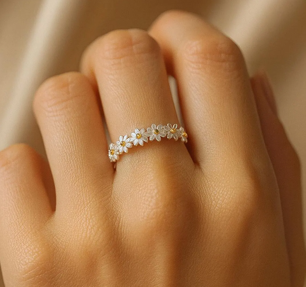 Cottagecore Daisy Flower Ring — Minimal Adjustable Open Band in Premium 316L Stainless Steel
