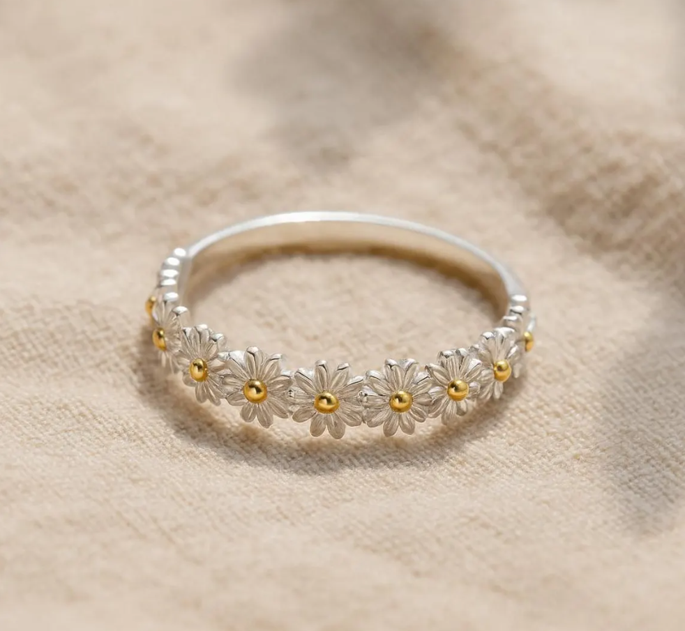 Cottagecore Daisy Flower Ring — Minimal Adjustable Open Band in Premium 316L Stainless Steel